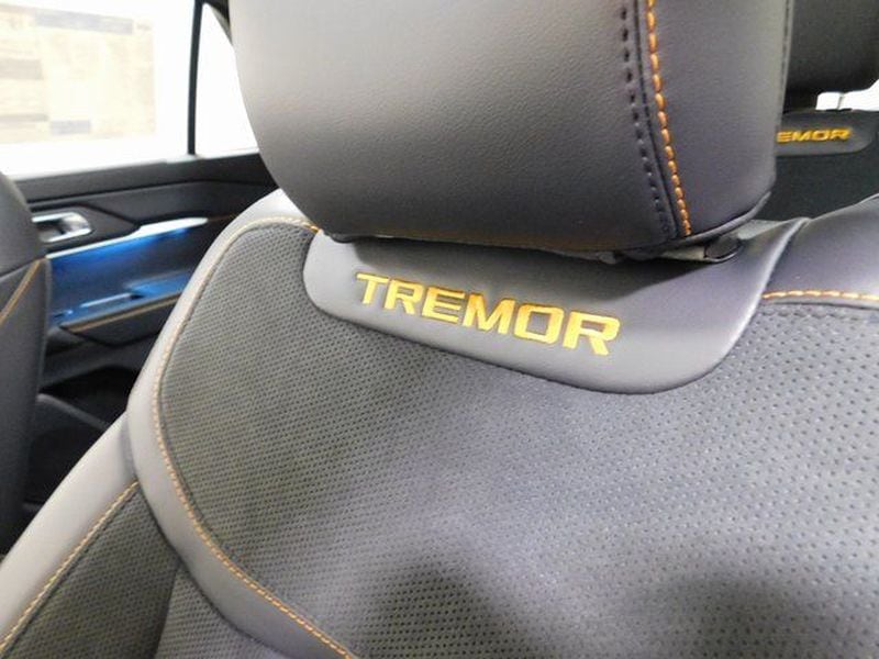 2026 Ford Explorer Tremor - Photo 13