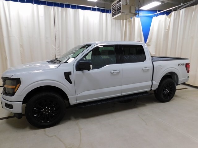 2025 Ford F-150 XLT photo 2