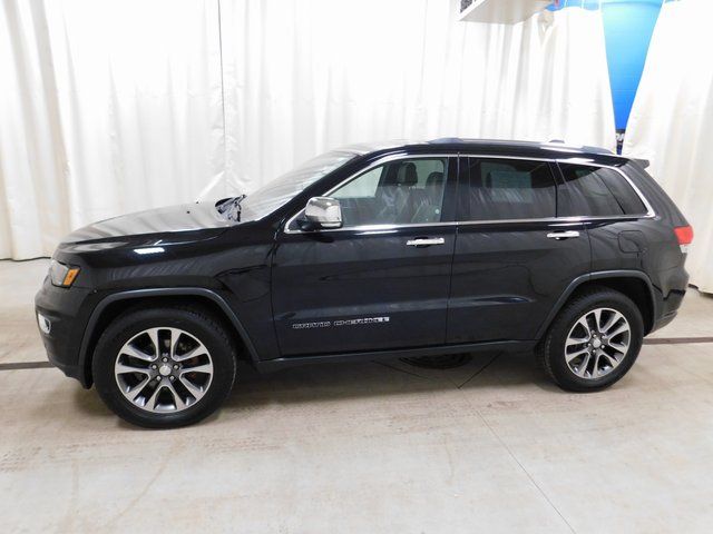 Used 2018 Jeep Grand Cherokee Limited with VIN 1C4RJFBGXJC262660 for sale in Saukville, WI