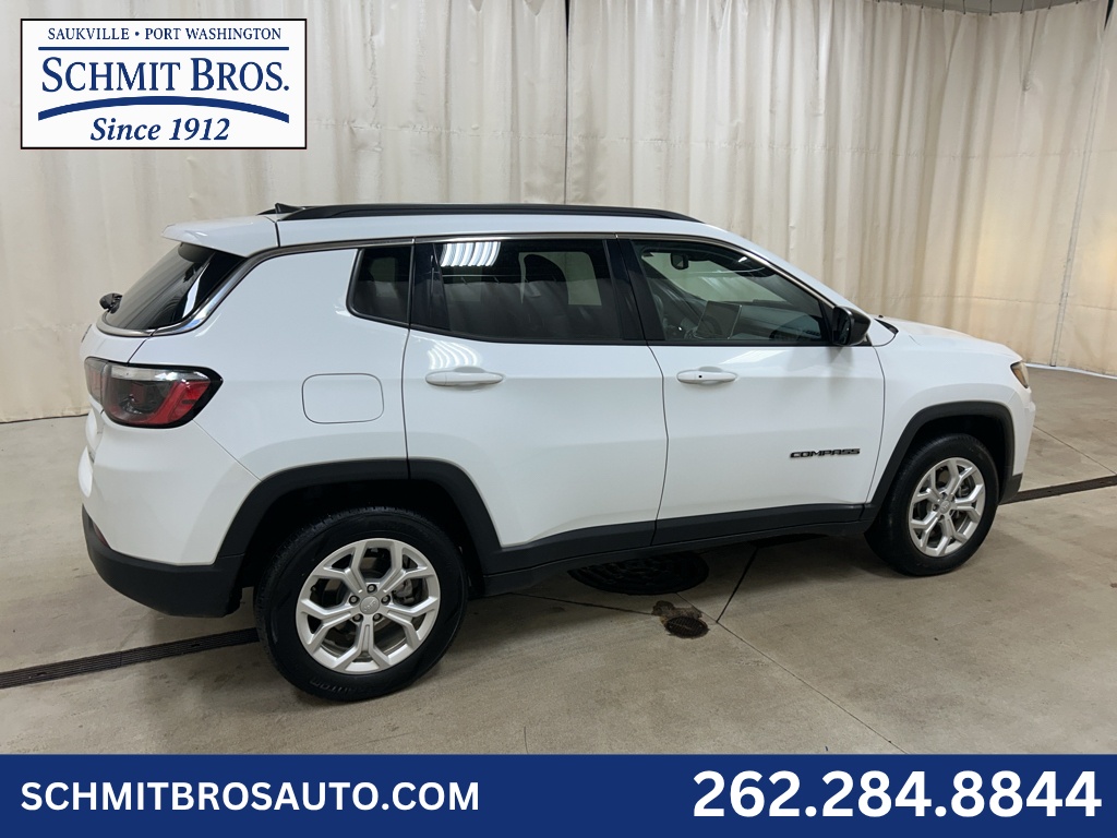 Used 2024 Jeep Compass Latitude Sport Utility