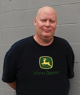Staff member Patrick Rindfleisch from ID_befd85