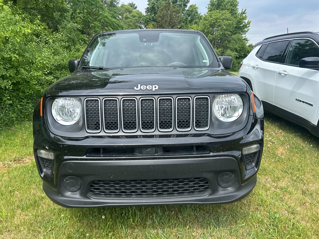 Used 2023 Jeep Renegade Latitude Sport Utility