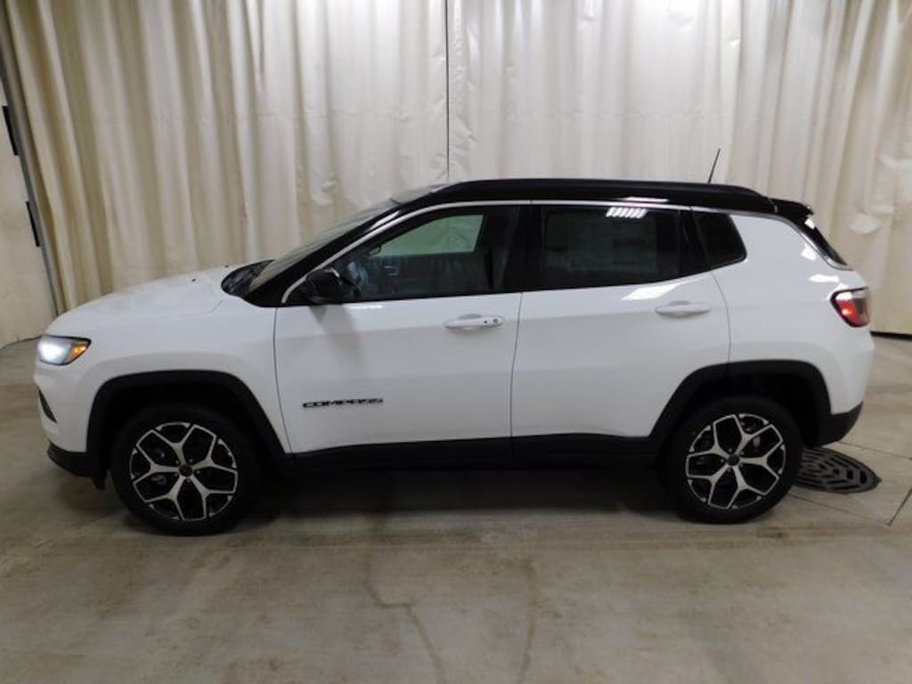 New 2026 Jeep Compass LIMITED 4X4 Sport Utility