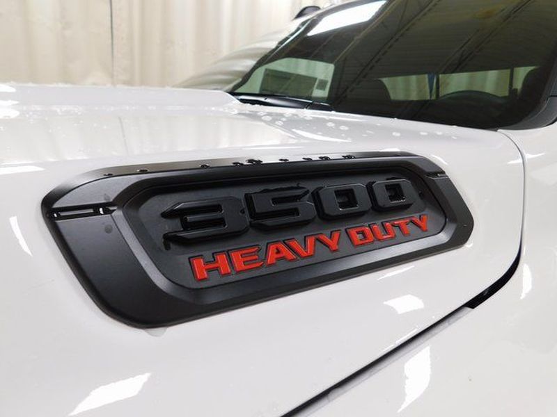 2026 RAM 3500 Tradesman - Photo 12