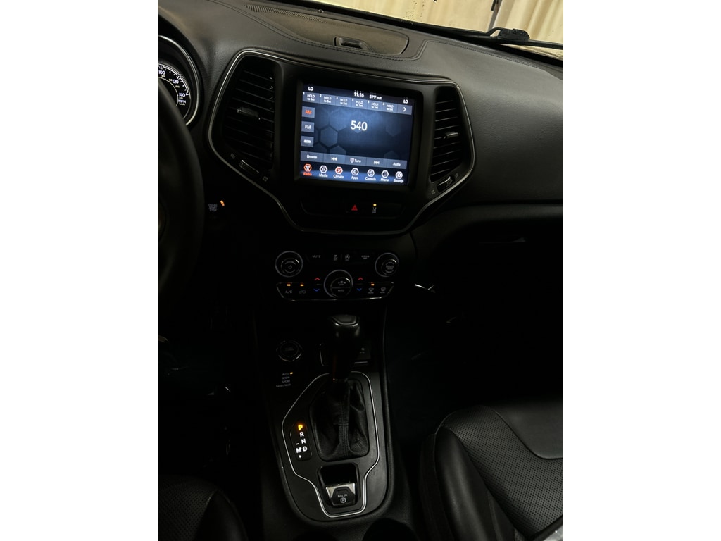 2022 Jeep Cherokee Latitude Lux - Photo 27