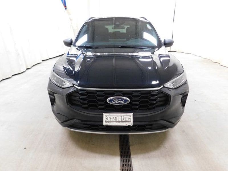 Used 2023 Ford Escape ST-Line with VIN 1FMCU9MN5PUB34285 for sale in Saukville, WI