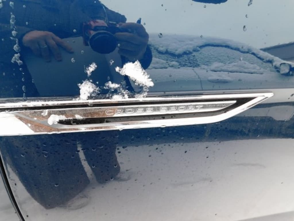 Used 2020 Volkswagen Atlas Cross Sport 2.0T SE w/Technology SUV