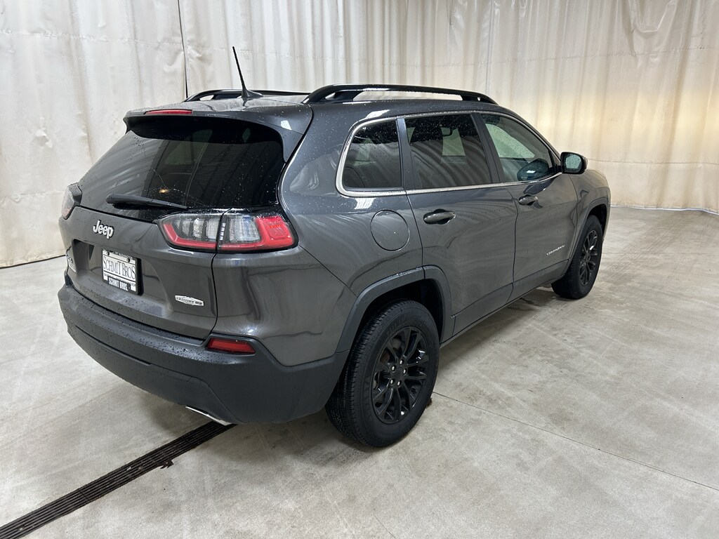 2022 Jeep Cherokee Latitude Lux - Photo 11