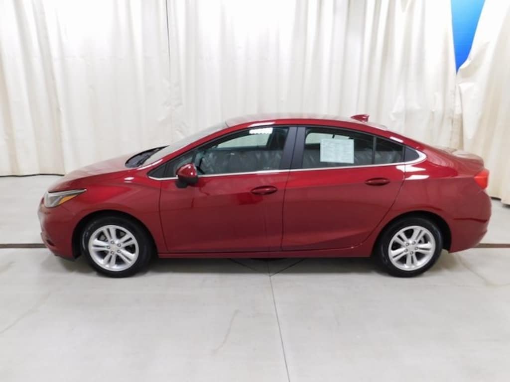 Used 2017 Chevrolet Cruze LT Sedan