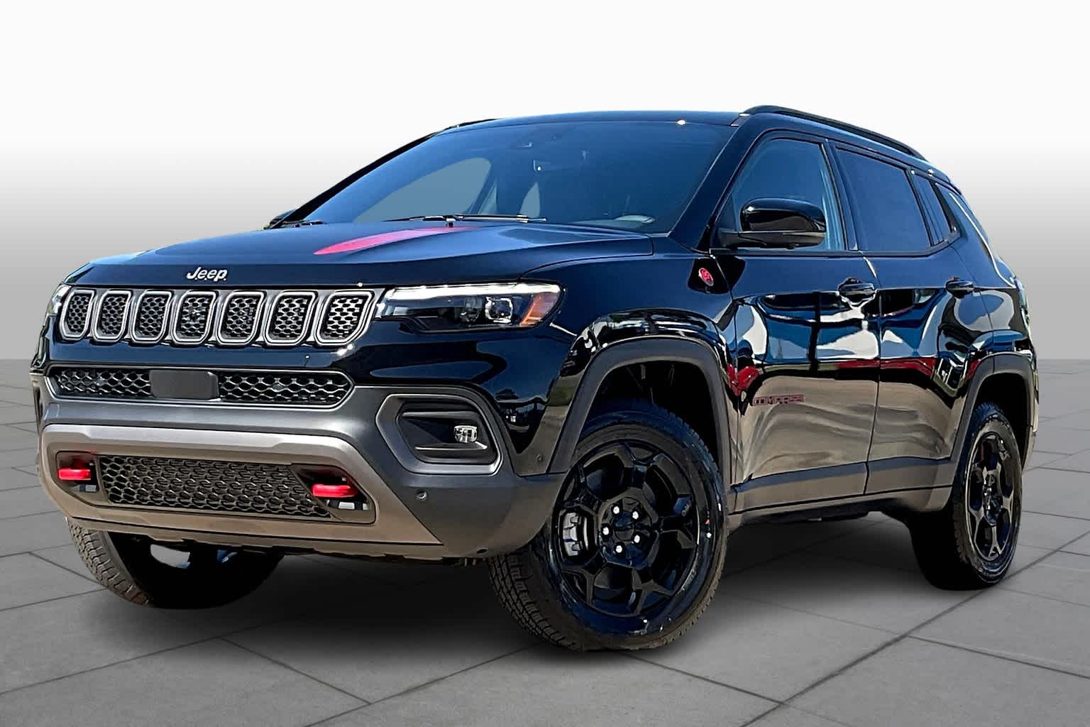 Jeep%20Grand%20Cherokee%20Trailhawk.jpg
