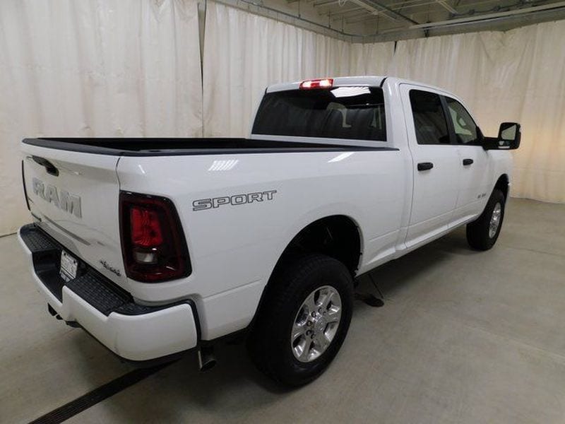 2026 RAM 2500 Big Horn - Photo 18
