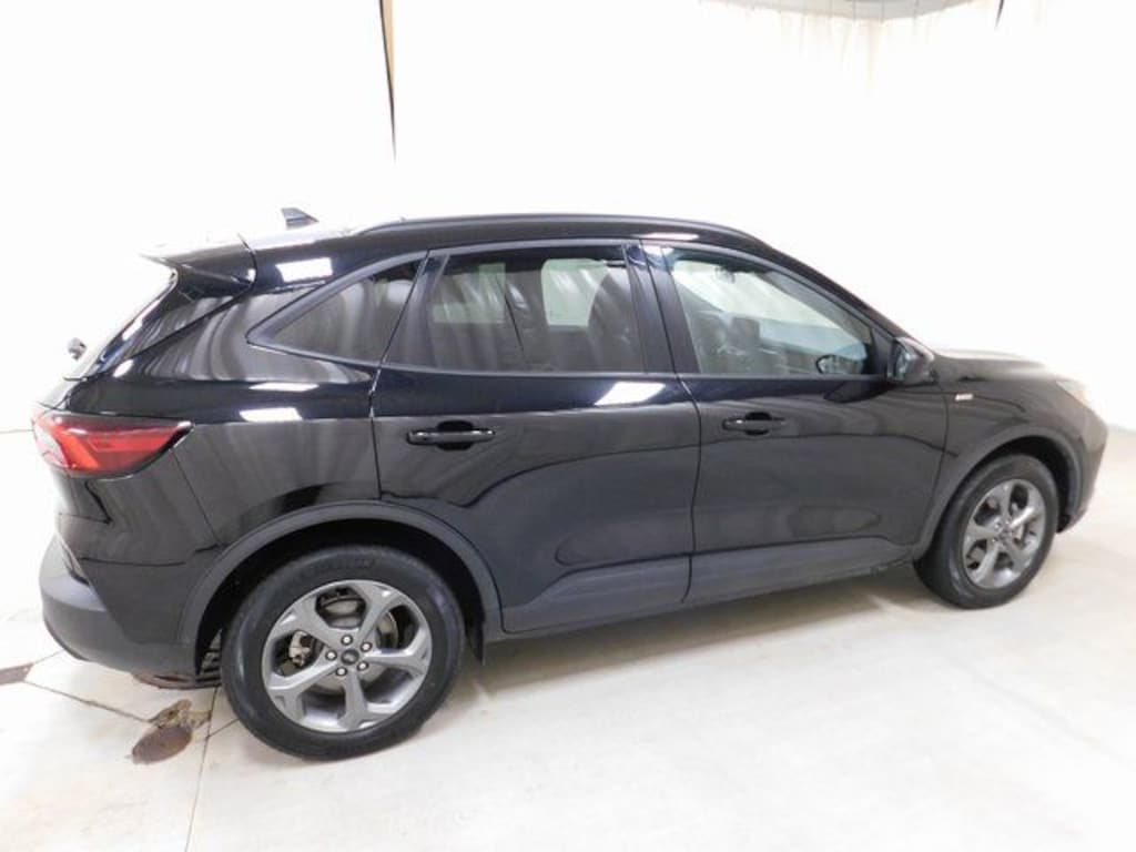 Used 2025 Ford Escape ST-Line Select SUV