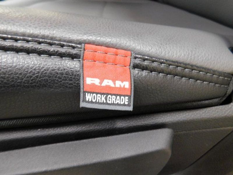2026 RAM 3500 Tradesman - Photo 15