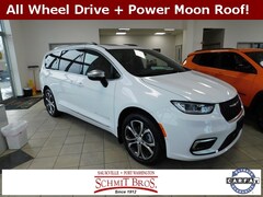 2026 Chrysler Pacifica PINNACLE AWD Passenger Van