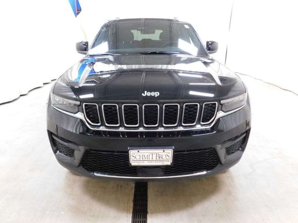 New 2026 Jeep Grand Cherokee Laredo X Sport Utility
