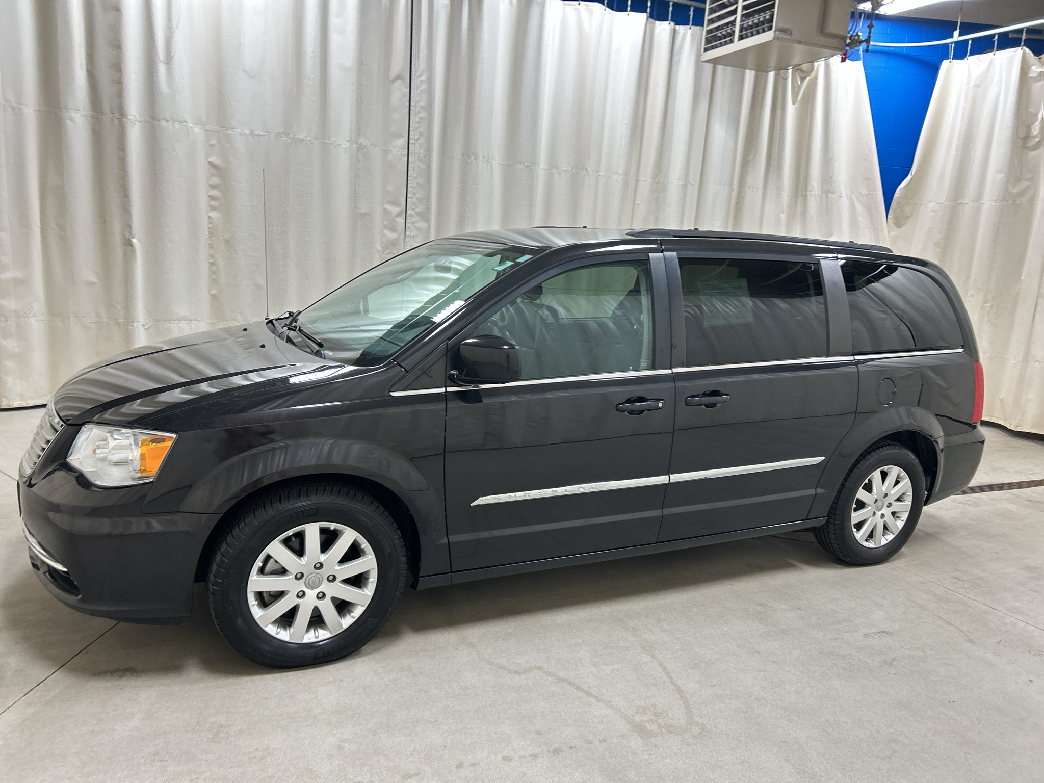 Used 2015 Chrysler Town & Country Touring Passenger Van