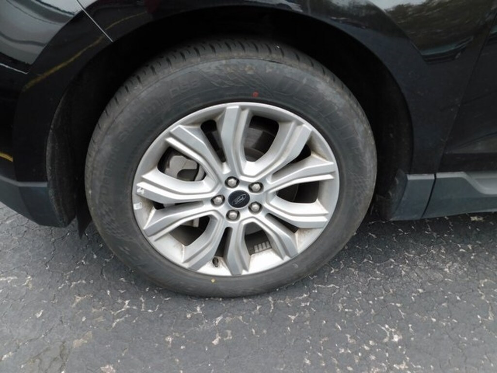 Used 2023 Ford Edge Titanium SUV