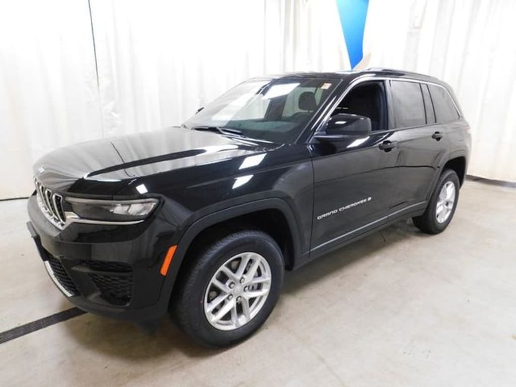 New 2026 Jeep Grand Cherokee Laredo X Sport Utility