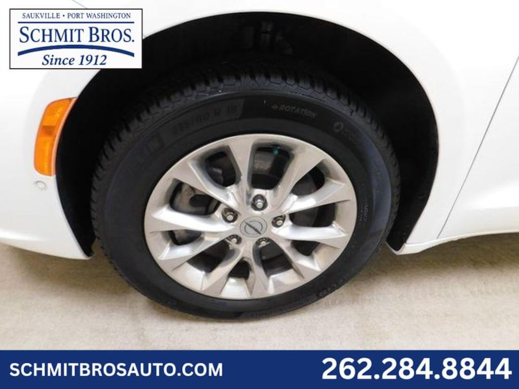 Used 2021 Chrysler Pacifica Touring L Passenger Van