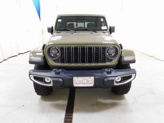 2025 Jeep Gladiator Sport photo 4