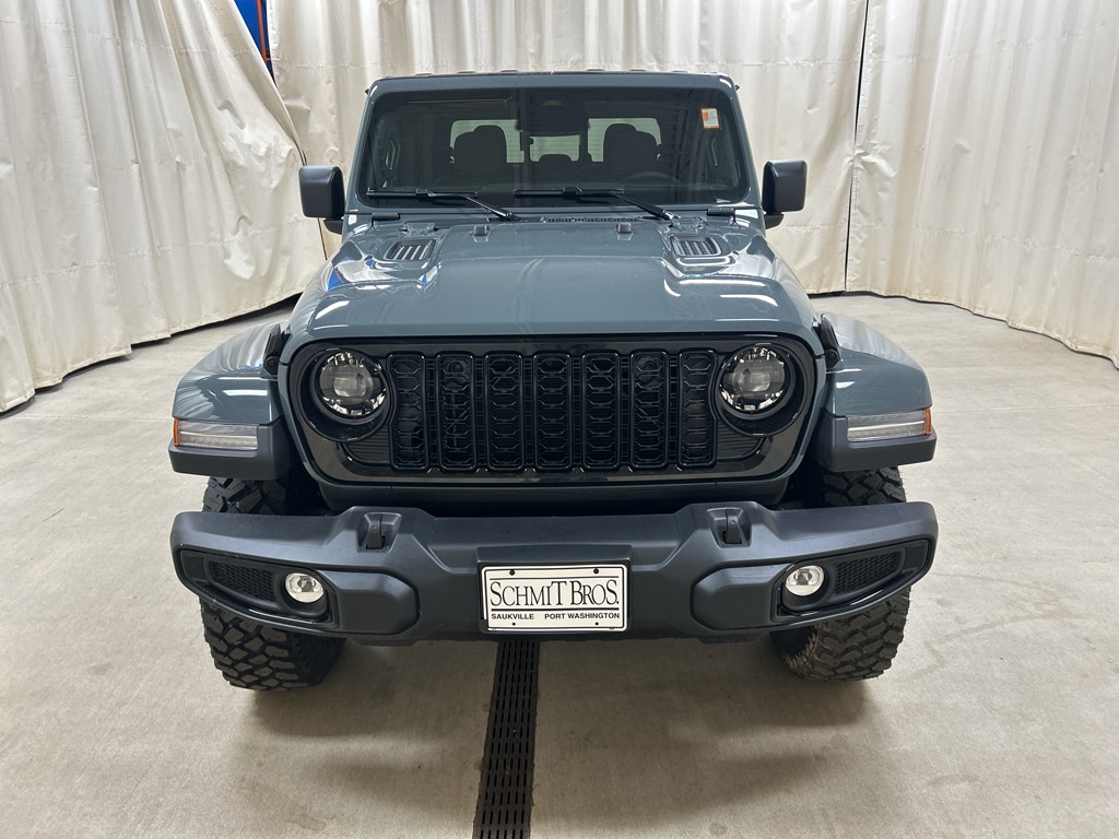 New 2026 Jeep Gladiator WILLYS 4X4 Pickup