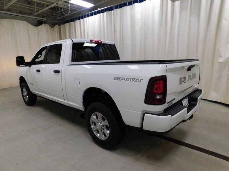 2026 RAM 2500 Big Horn - Photo 17