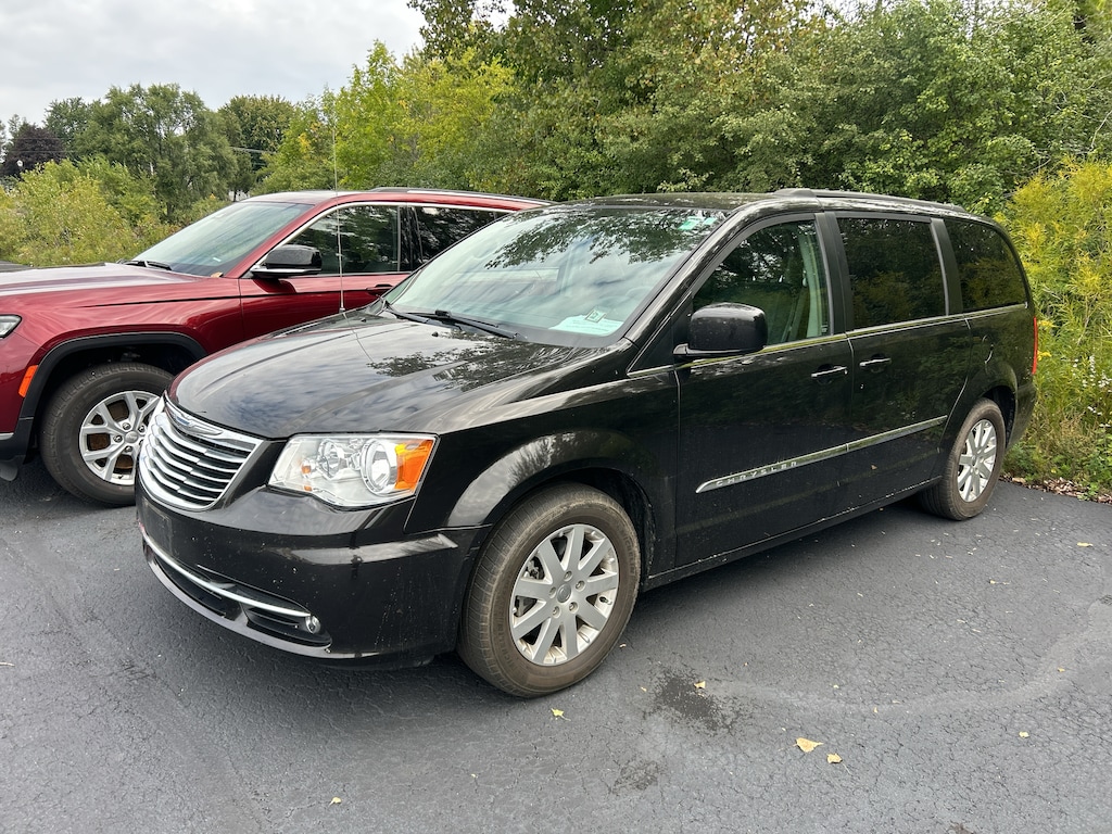 Used 2015 Chrysler Town & Country Touring Passenger Van
