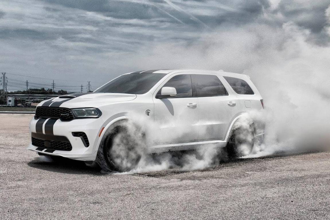 24873439_web1_hellcat-lark-allKC-210417-c_1.jpg