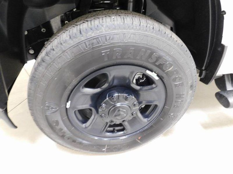 2026 RAM 3500 Tradesman - Photo 11