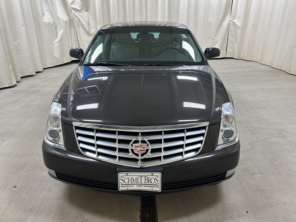 Used 2008 Cadillac DTS 1SC with VIN 1G6KD57Y08U188399 for sale in Saukville, WI