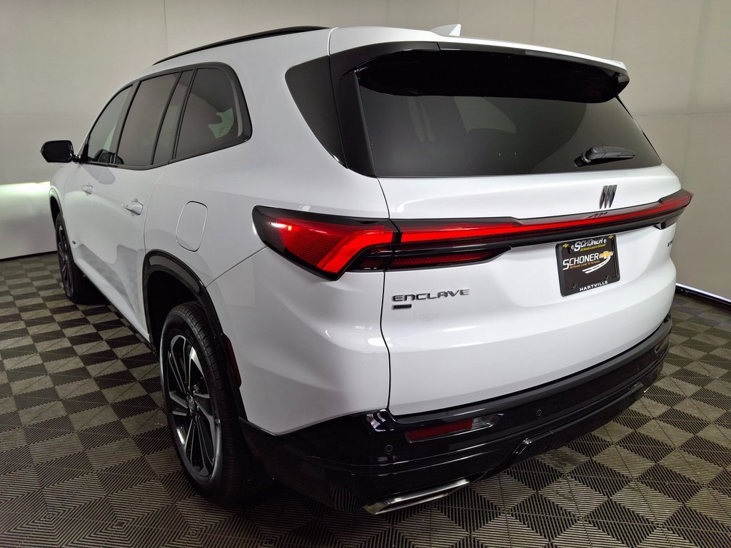 2025 Buick Enclave Sport Touring photo 3