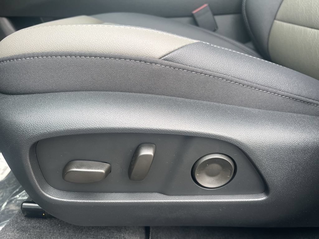 2026 Chevrolet Equinox LT - Photo 14