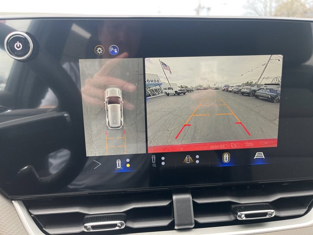 2026 Chevrolet Equinox LT - Photo 23