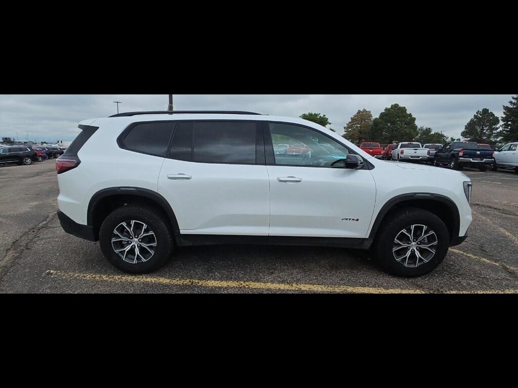 2024 Gmc Acadia AT4 photo 3