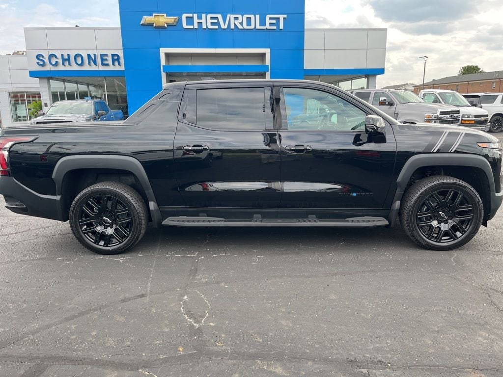2026 Chevrolet Silverado EV LT - Photo 8