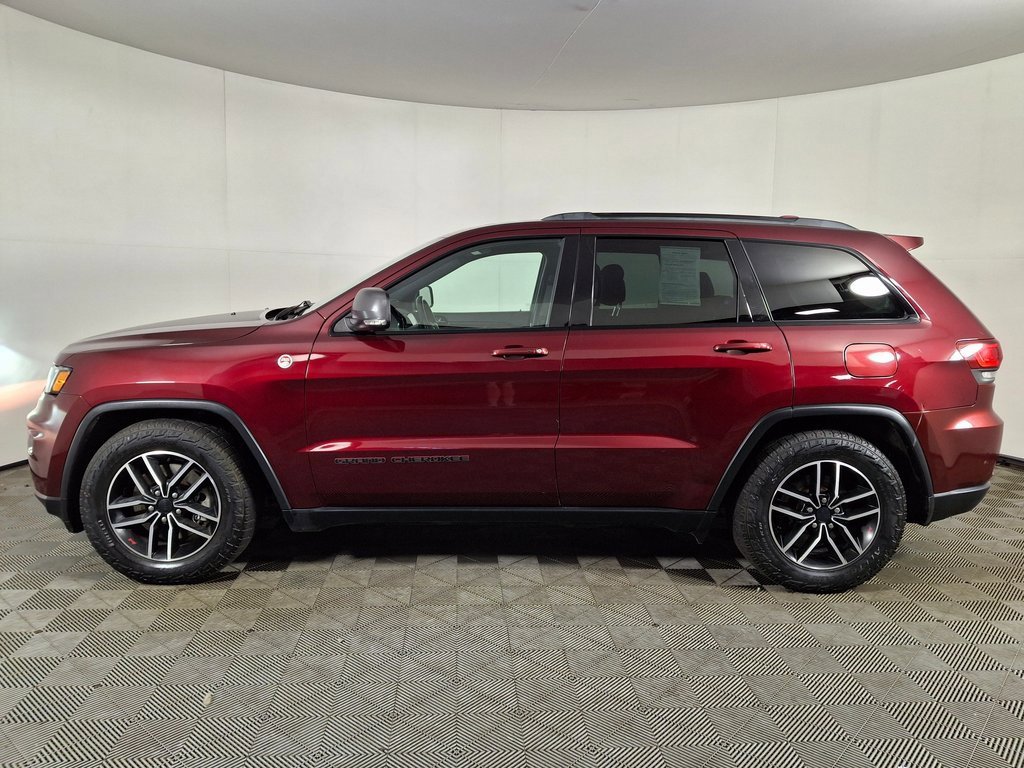 2020 Jeep Grand Cherokee Trailhawk photo 2