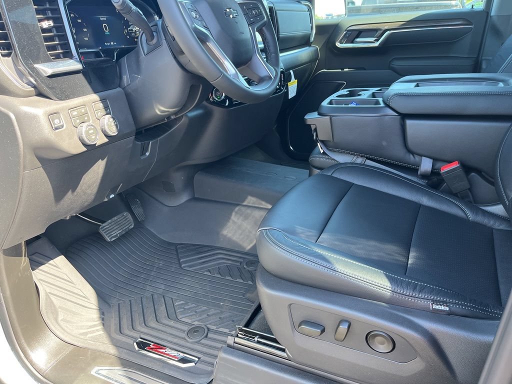 2026 Chevrolet Silverado 1500 LT Trail Boss - Photo 10