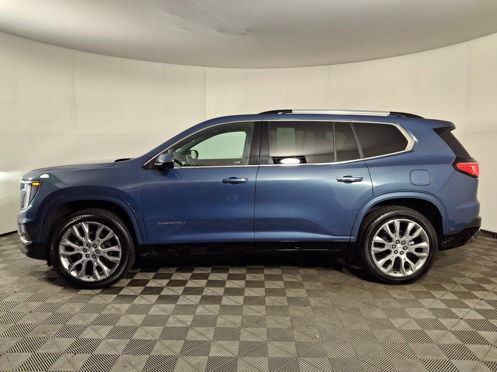 2025 Gmc Acadia Denali photo 2