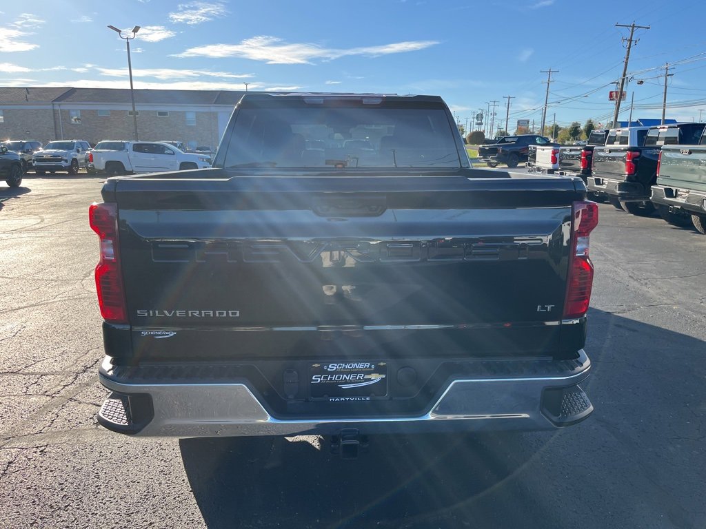 2026 Chevrolet Silverado 1500 LT photo 3