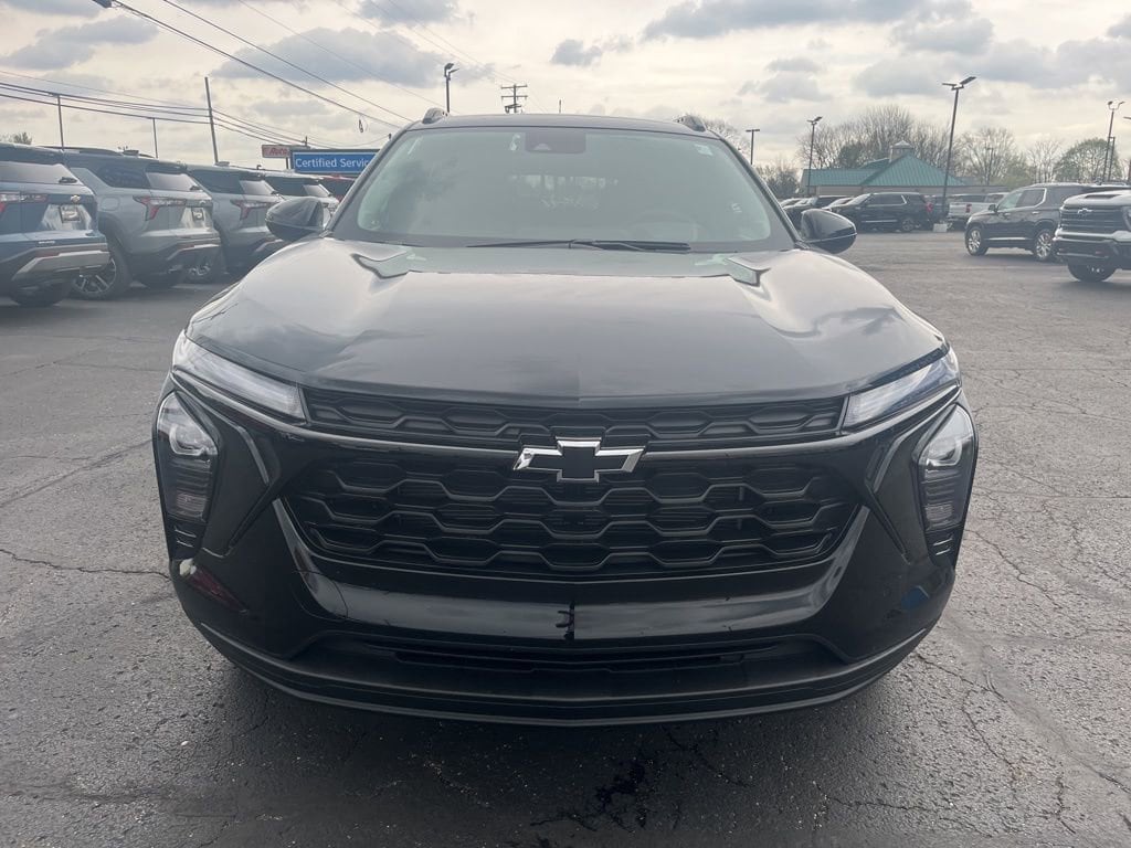 2026 Chevrolet Trax LT - Photo 9
