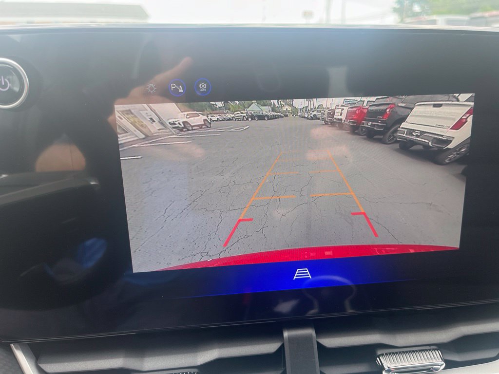 2027 Chevrolet Equinox LT - Photo 19