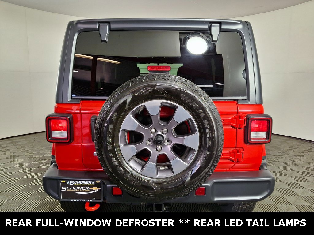 2019 Jeep Wrangler Unlimited Sahara photo 3
