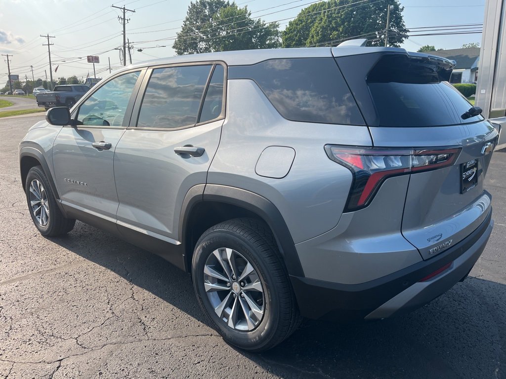 2026 Chevrolet Equinox LT photo 3