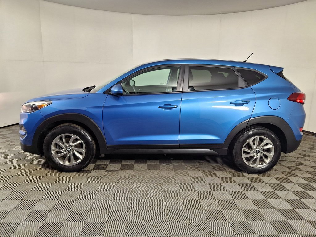 Used 2018 Hyundai Tucson SE with VIN KM8J23A47JU690949 for sale in Hartville, OH