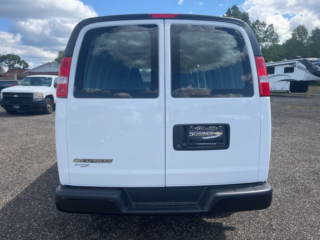 2025 Chevrolet Express Cargo Work Van - Photo 4