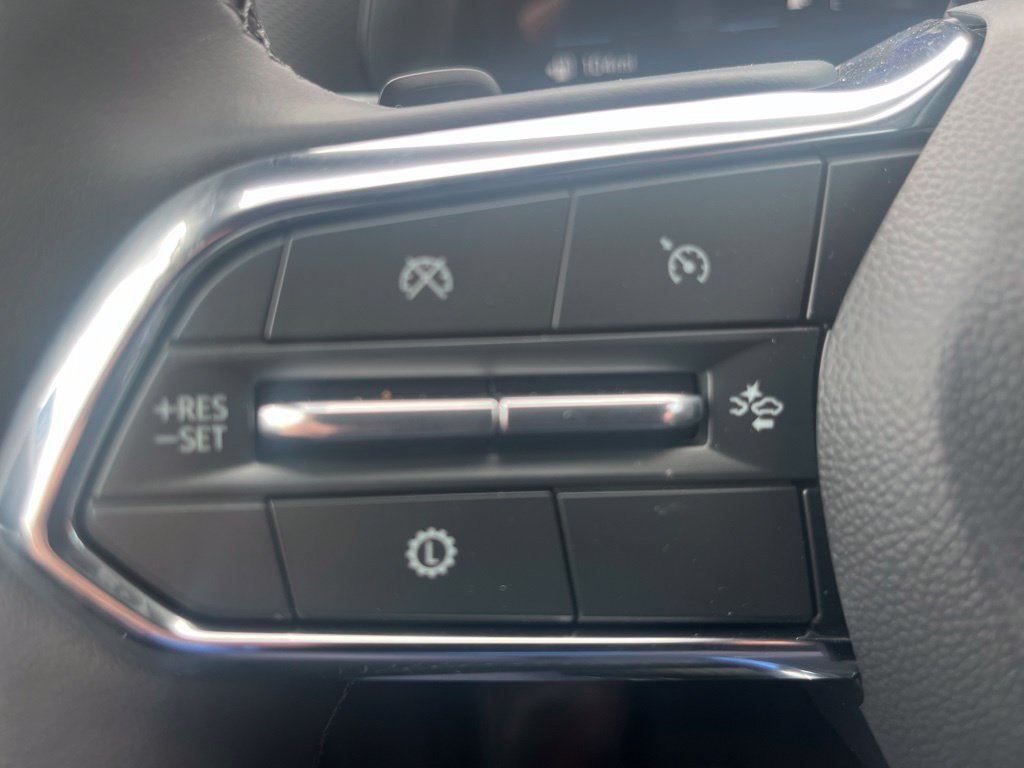 2027 Chevrolet Equinox LT - Photo 14