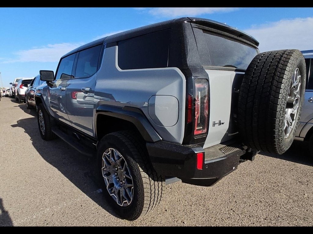 Used 2024 GMC HUMMER EV 3X with VIN 1GKB0RDC4RU112246 for sale in Hartville, OH