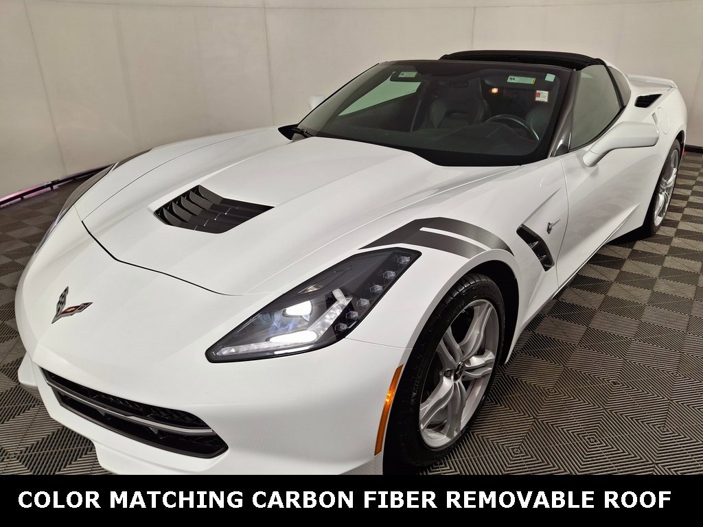 2017 Chevrolet Corvette Stingray 1LT photo 2