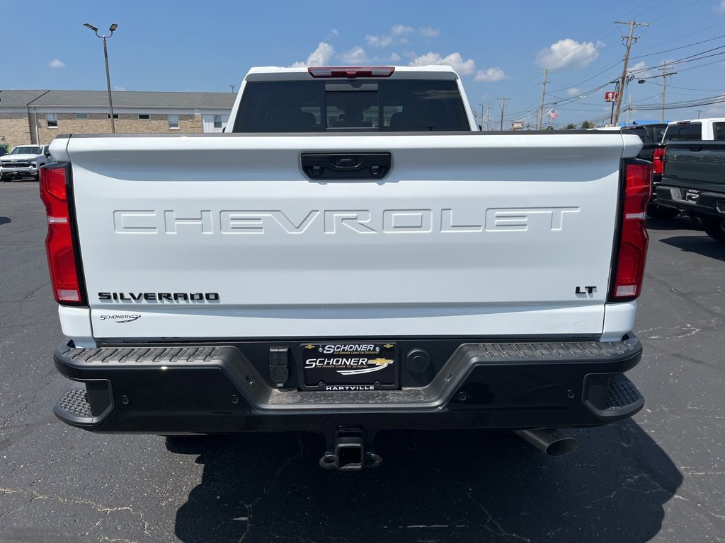 2025 Chevrolet Silverado 2500HD LT photo 4