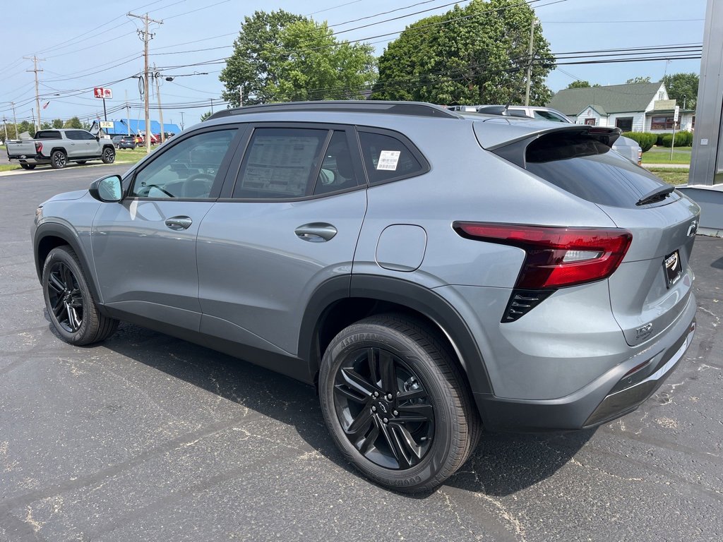 2025 Chevrolet Trax ACTIV photo 3